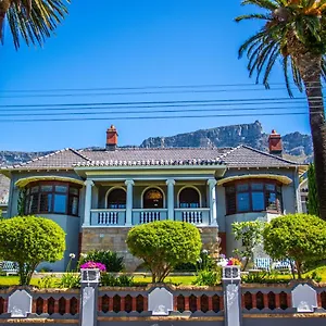 Gasthuis Cape Riviera Kaapstad